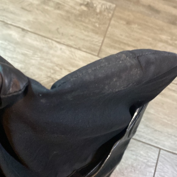 Gucci medium-sized hobo bag 	W16.5 x H11.8 x D0.8inch Handle Height：9.1 902 - Picture 10 of 16